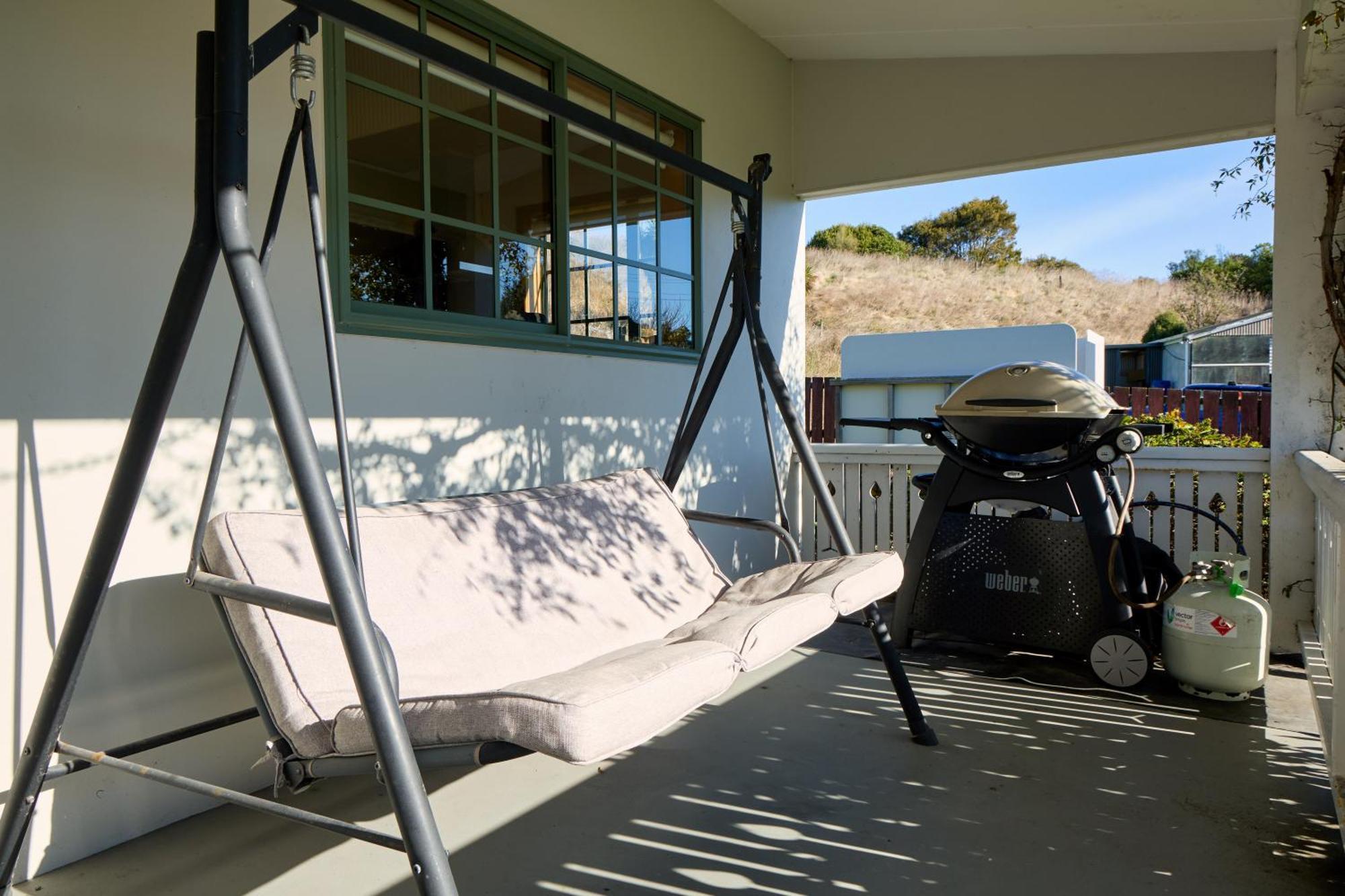 Ludstone Villa - A Charming Family Home Kaikoura Exteriör bild